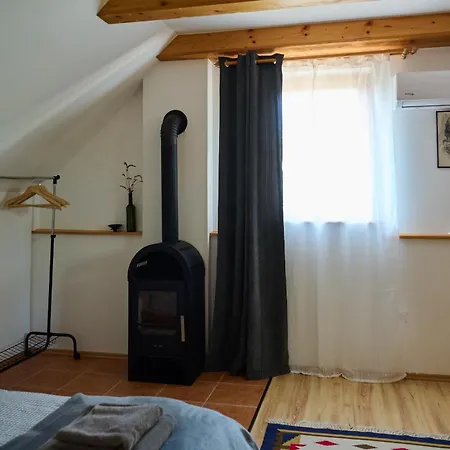 Koris Tanya Gasthuis 3*