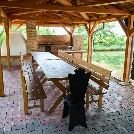 Koris Tanya Guest house