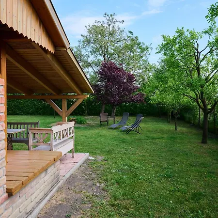 Koris Tanya Hodmezovasarhely