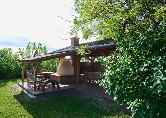 Pensionat Koris Tanya 3*